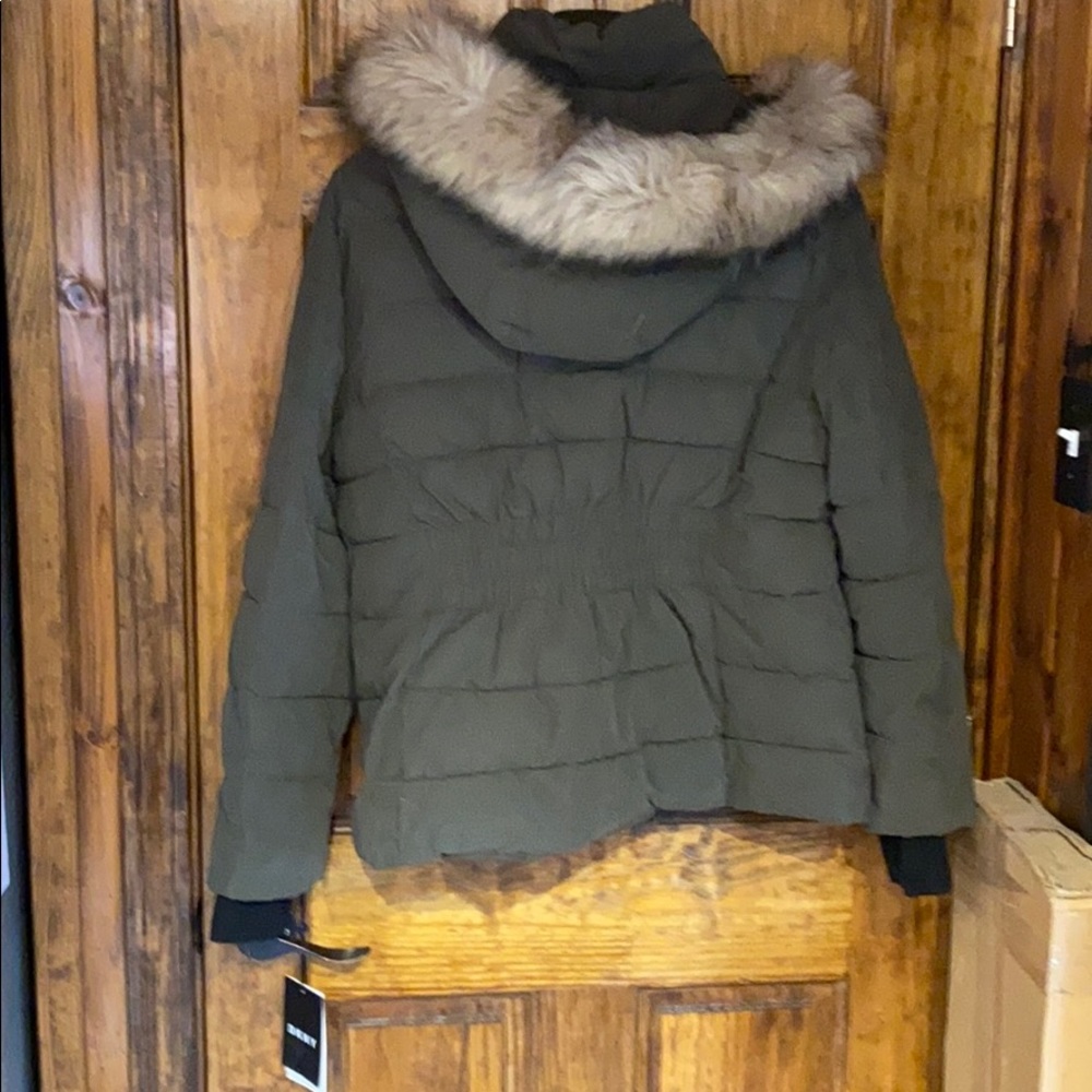 DKNY Heavy winter jacket - Picture 2 of 8
